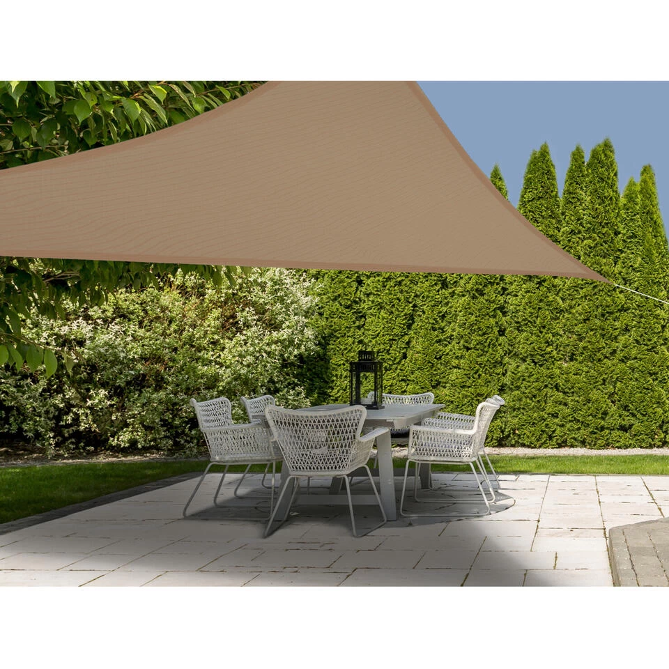 Merkloos Schaduwdoek - Driehoekig - 300 X 300 Cm - Bruin 3 Merkloos Schaduwdoek - Driehoekig - 300 X 300 Cm - Bruin