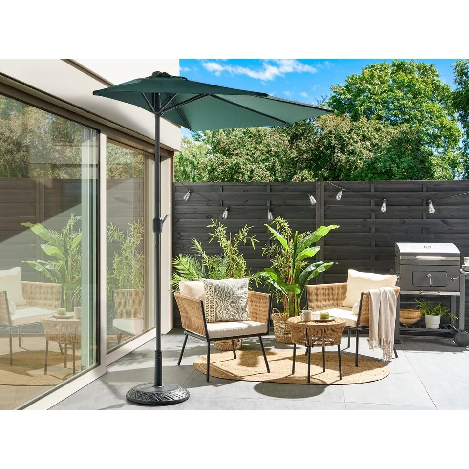 Beliani Halfronde Parasol GALATI - Groen Polyester 4 Beliani Halfronde Parasol GALATI - Groen Polyester - Afbeelding 2